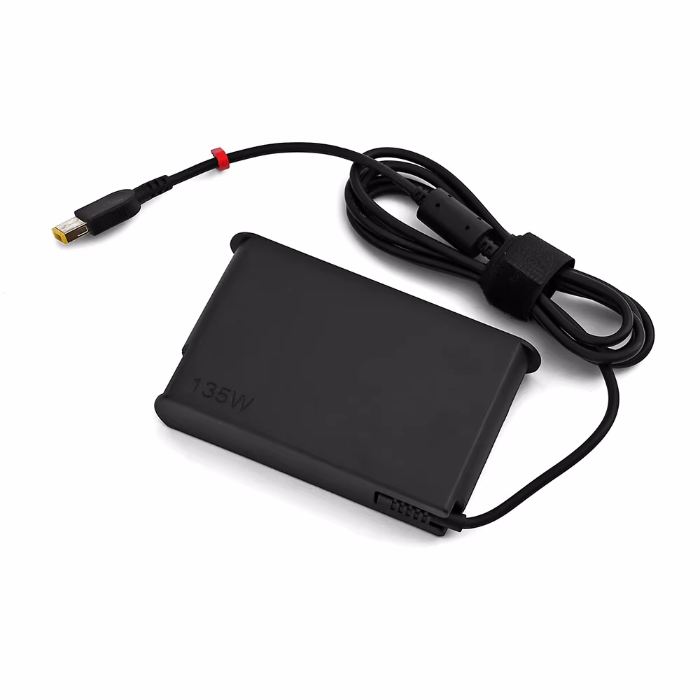 מטען למחשב נייד AC Adapter for Lenovo ThinkPad P51 P52 S5 R720 Y700 Y50-70 ADL135SCC3A 135W 20V 6.75A